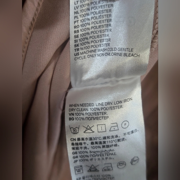 H&M V-Neck Dress-Powder Pink (Rose Gold)-Size 8 - Picture 6 of 9